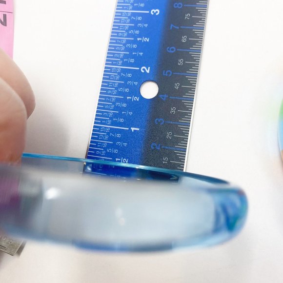 625 Six Vintage Lucite Blue Bangle Bracelet set - Picture 7 of 9